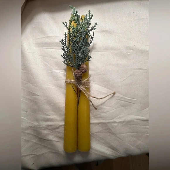 2 pillar wax candles - Picture 1 of 3
